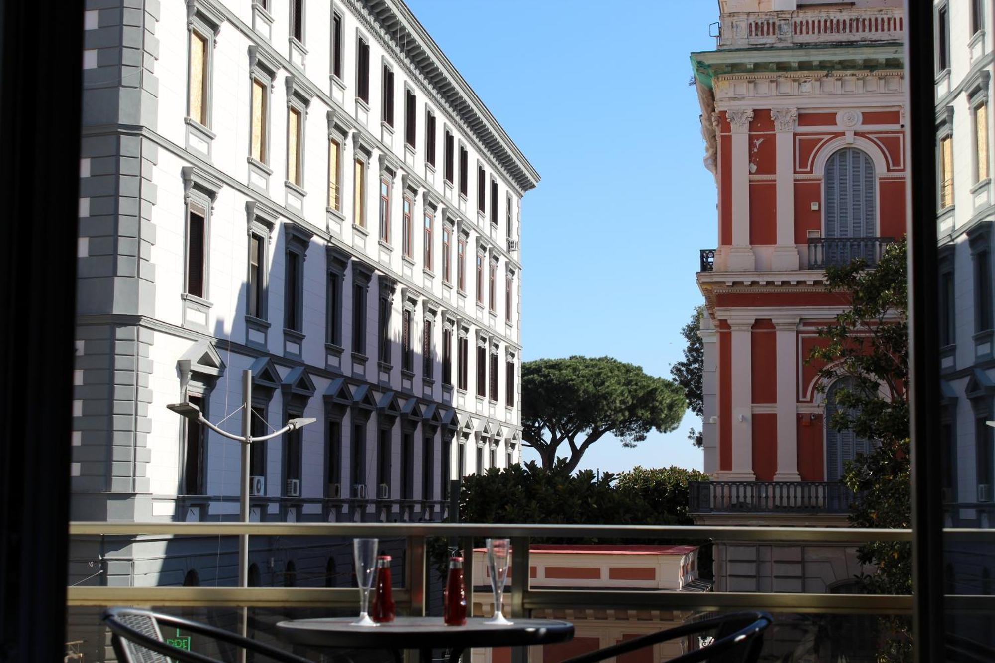 ホテル Punto Felice Riviera - Centro Citta Lungomare Caracciolo ナポリ エクステリア 写真