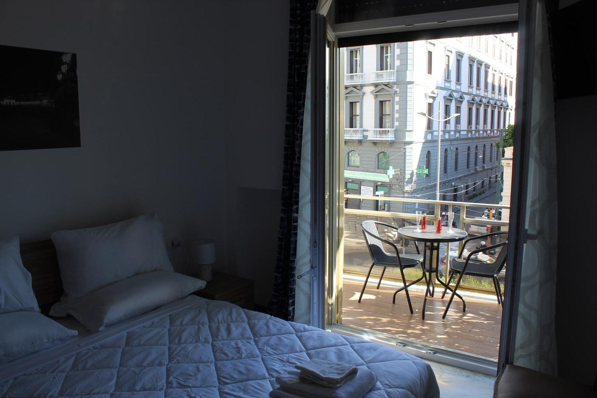 ホテル Punto Felice Riviera - Centro Citta Lungomare Caracciolo ナポリ エクステリア 写真