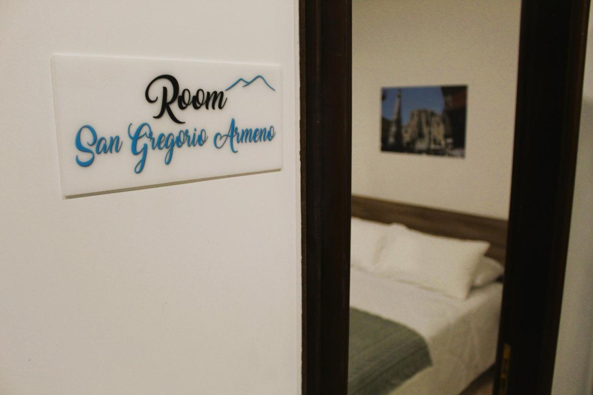 ホテル Punto Felice Riviera - Centro Citta Lungomare Caracciolo ナポリ エクステリア 写真